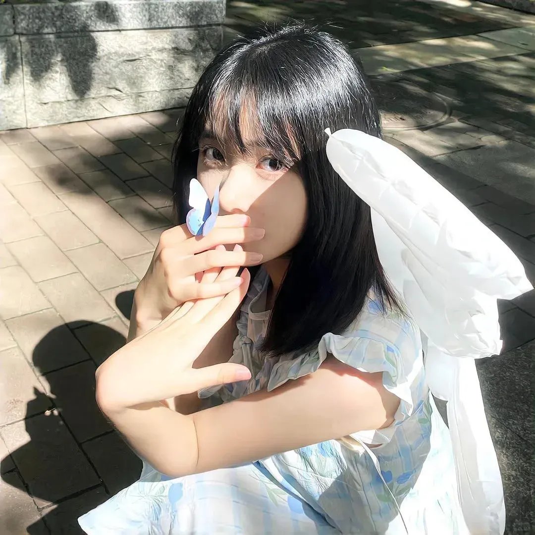 艳女新装